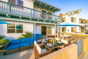 Newport Beach Condo with Patio Perfect Location on the Boardwalk